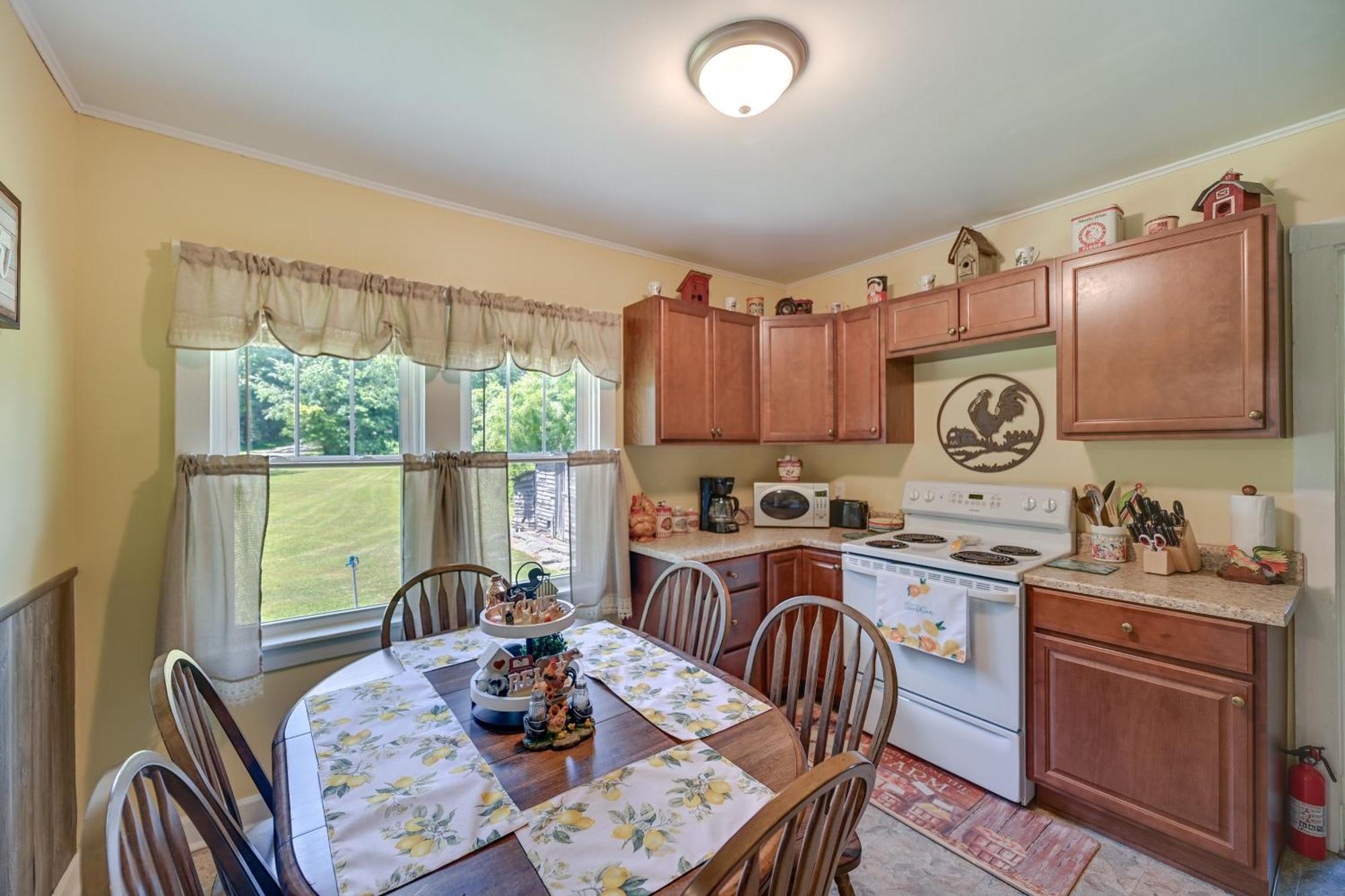 Grandmas Farm House On 125 Acres With Fire Pit! Beattyville Exterior foto